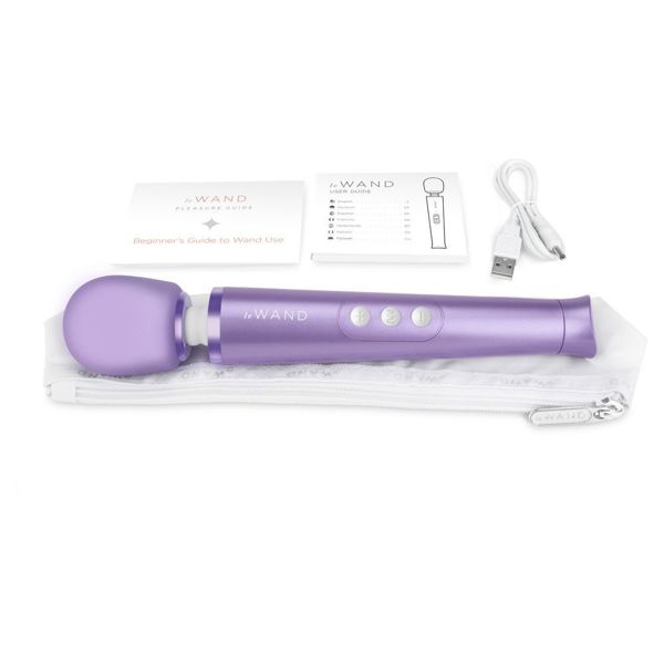 Le Wand Petite Rechargeable Vibrating Massager Violet